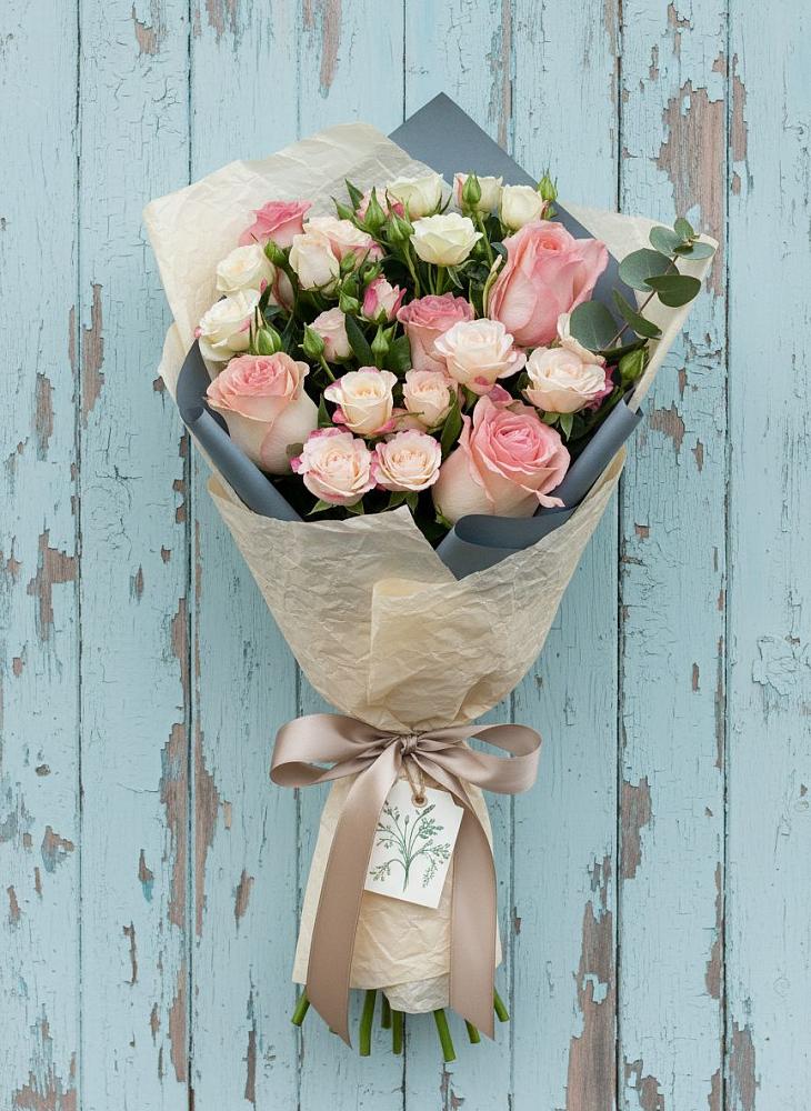 Букет цветов из: Розы в Короче