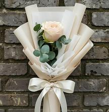 Букет цветов из:  Розы в Короче