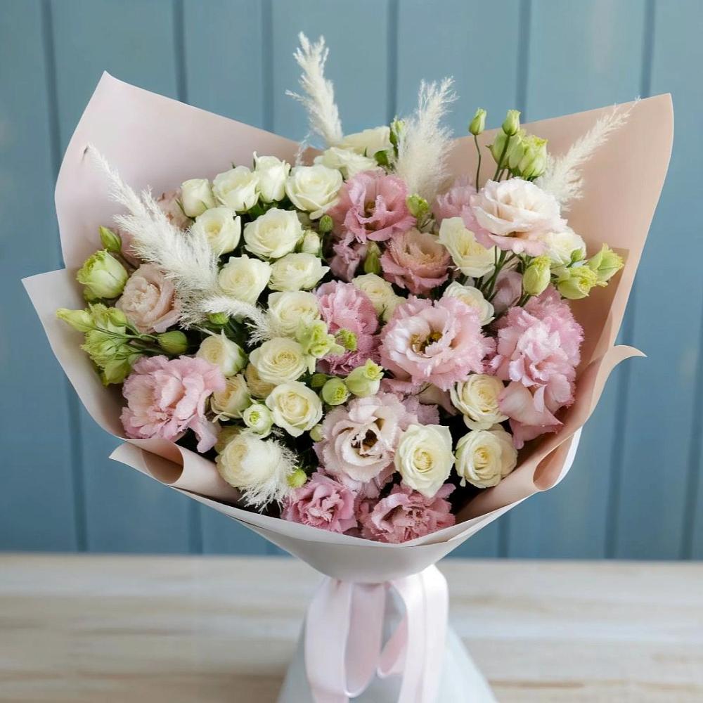 Букет цветов из: Альстромерии и Розы в Короче