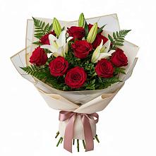Букет цветов из:  Лилии и Розы в Короче