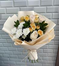 Букет цветов из:  Розы и Хризантемы в Короче