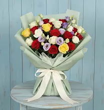 Букет цветов из:  Розы в Короче