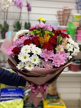 Букет цветов из:  Розы, Хризантемы и Альстромерии #REPLACE_PRED# Короче