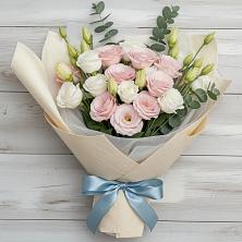 Букет цветов из:  Лизиантусы в Короче