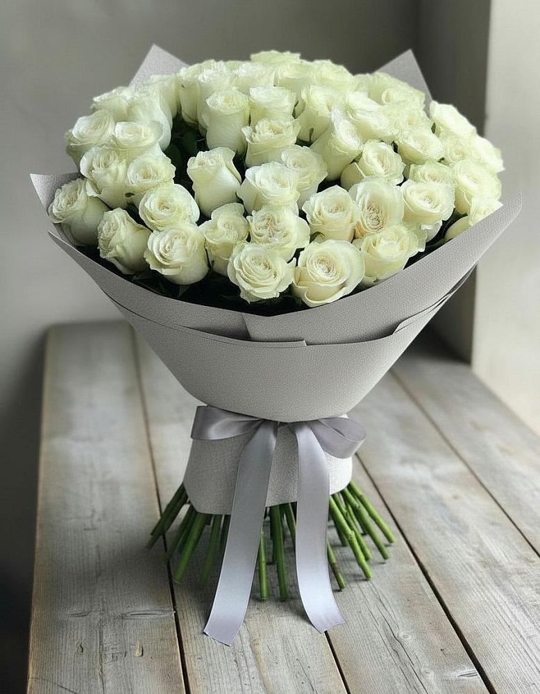 Букет 35 Белых роз в Короче