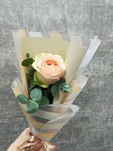 Букет цветов из:  Розы в Короче