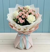 Букет цветов из:  Розы #REPLACE_PRED# Короче