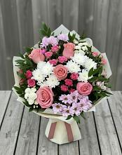 Букет цветов из:  Альстромерии, Гвоздики, Розы и Хризантемы в Короче
