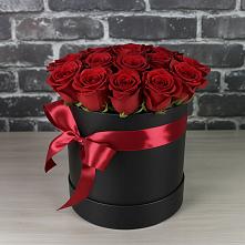 Цветочная композиция из Розы в шляпной коробке в Короче