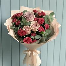 Букет цветов из:  Гвоздики и Розы #REPLACE_PRED# Короче
