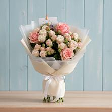 Букет цветов из:  Розы в Короче