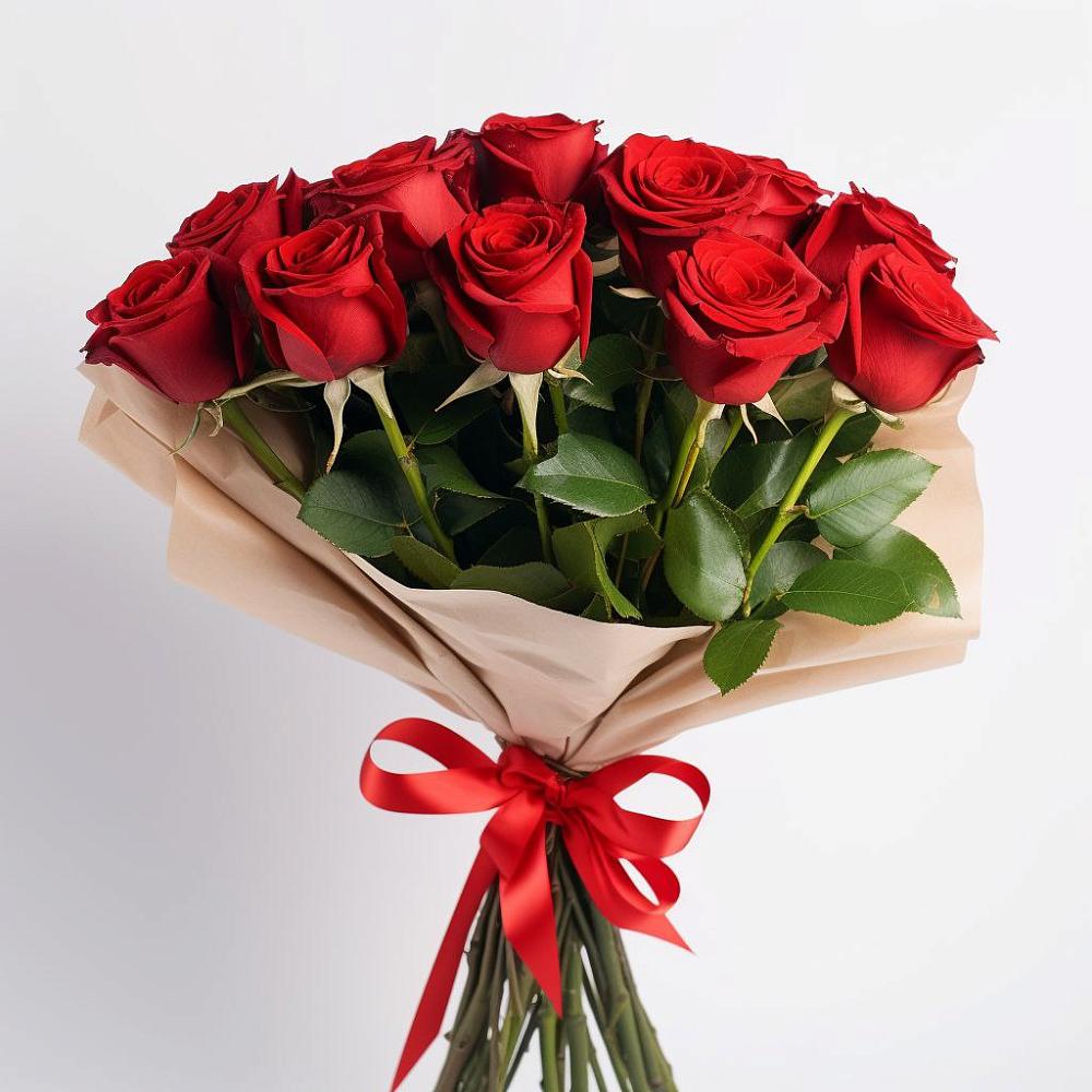 Букет 11 Красных роз Эдлесс Лав в Короче