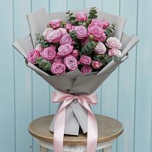 Букет цветов из:  Розы в Короче